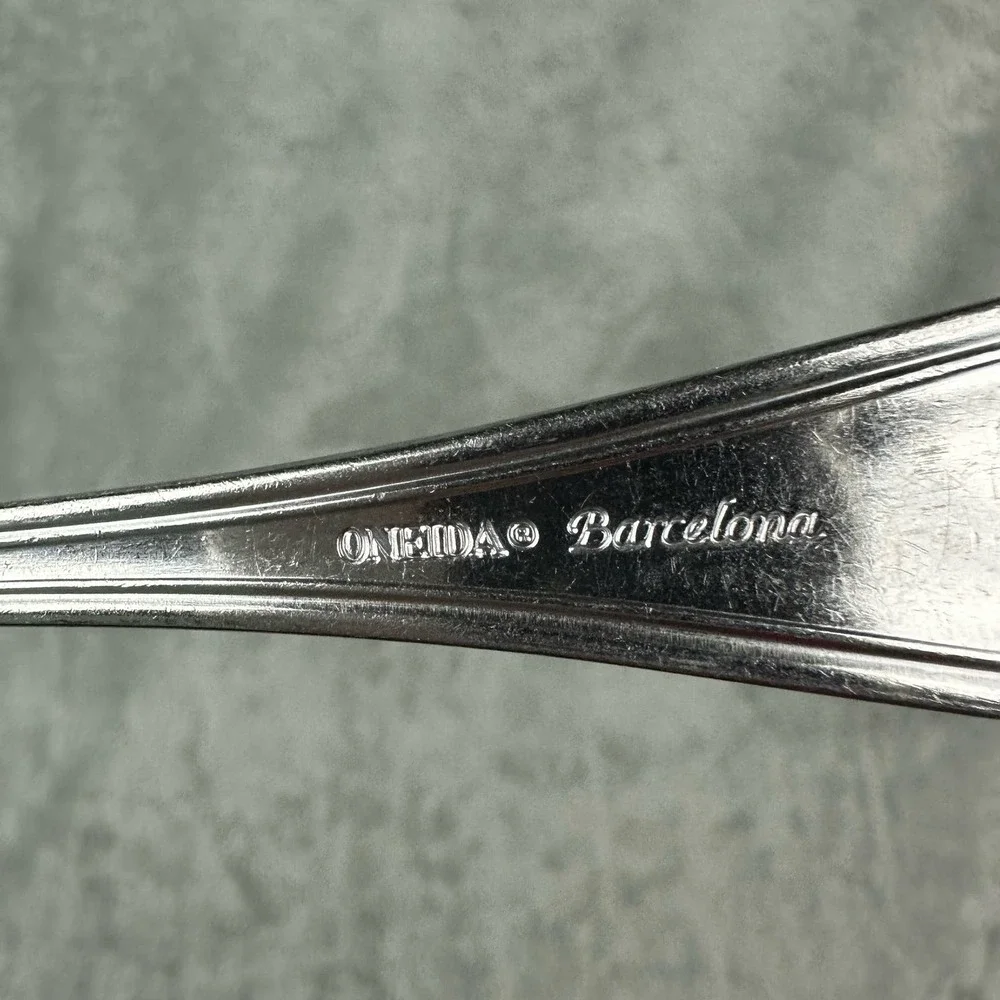 Oneida Barcelona Stainless‎ Dinner Fork